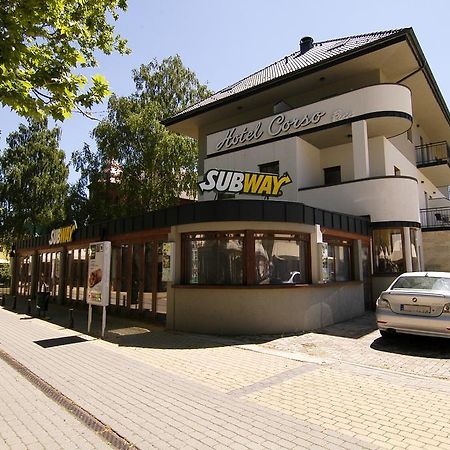 Hotel Corso Шиофок Экстерьер фото