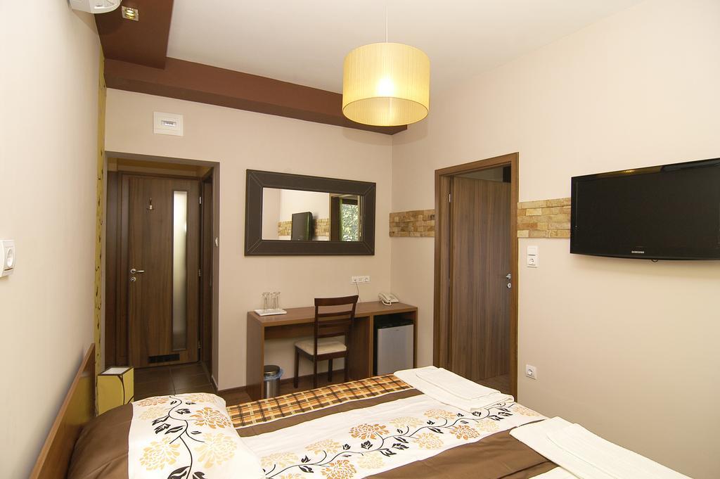 Hotel Corso Шиофок Номер фото