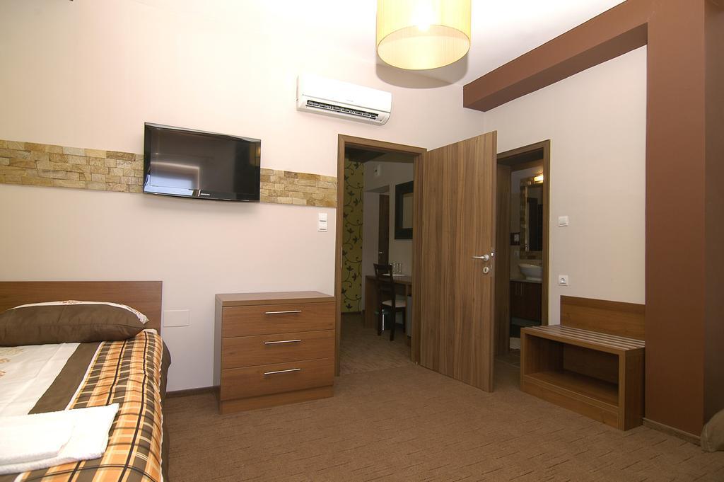 Hotel Corso Шиофок Номер фото